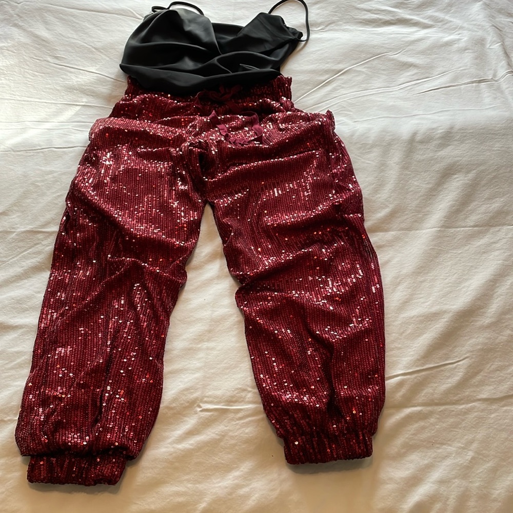 Red Holiday sequin jogger pants NWOT
